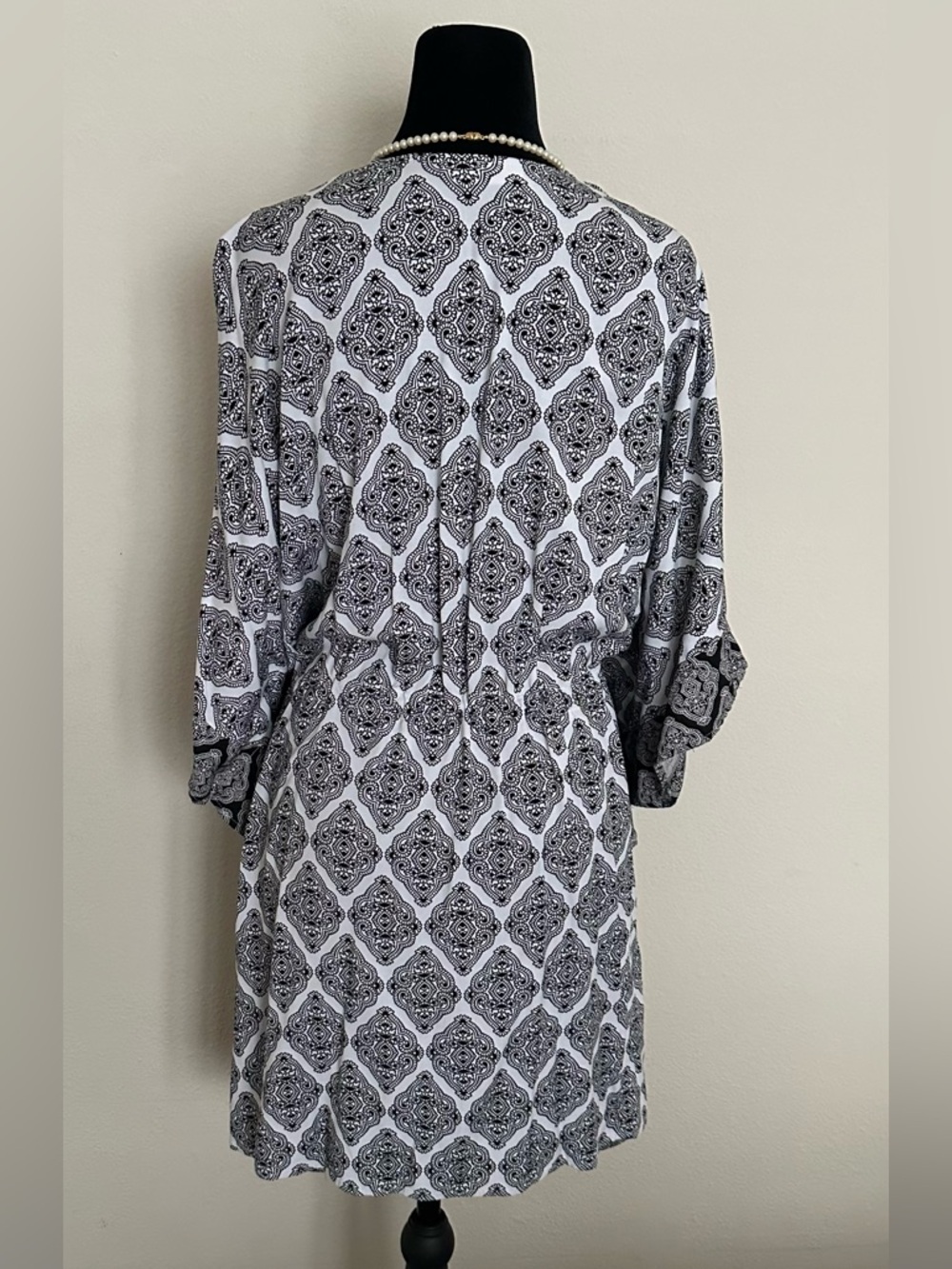 La Blanca Black & White Geo Tie-Front Swim Coverup with Tassels - Picture 3 of 11